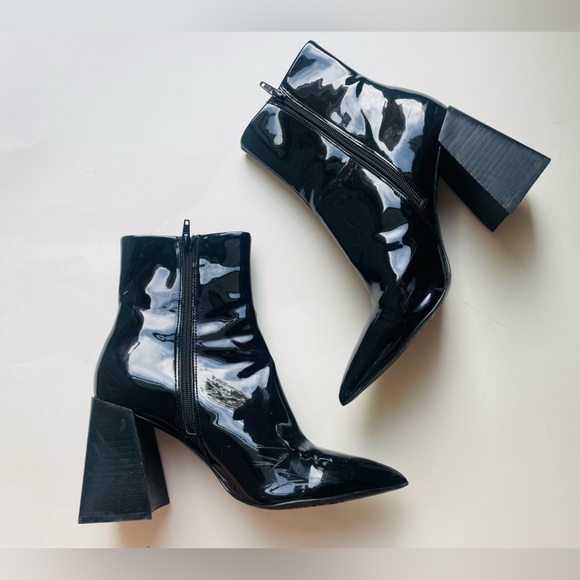 Steve Madden Envied Black Patent Leather Boots size 10 - Picture 1 of 9